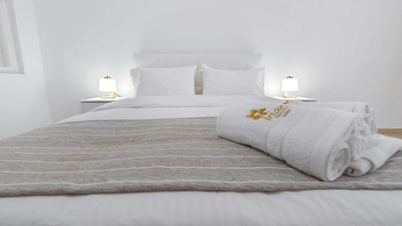סנטוריני Iriana Suites מראה חיצוני תמונה