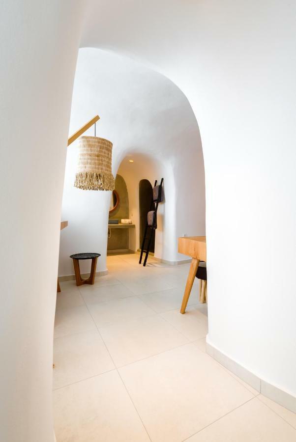 סנטוריני Iriana Suites מראה חיצוני תמונה